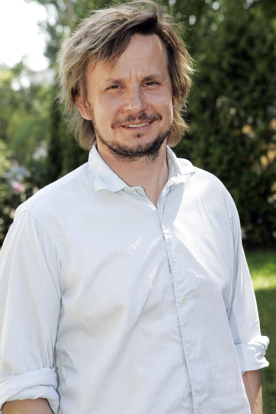 Bartłomiej Topa kiedyś i dziś. Tak przez lata zmieniał się gwiazdor hitowego serialu "1670"