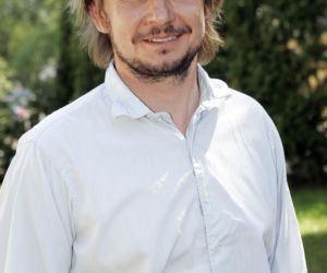Bartłomiej Topa kiedyś i dziś. Tak przez lata zmieniał się gwiazdor hitowego serialu 1670