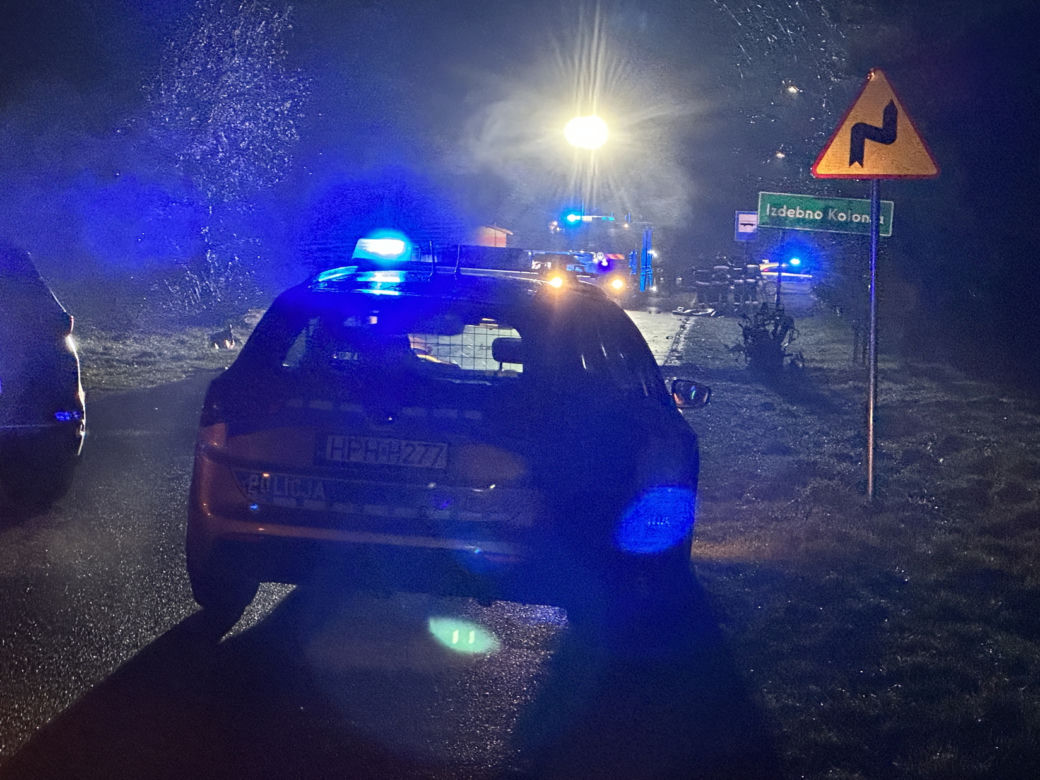 Wracał z pracy do domu, zginął w czołówce. Tragiczny wypadek pod Garwolinem. Motocykl 27-latka stanął w ogniu   