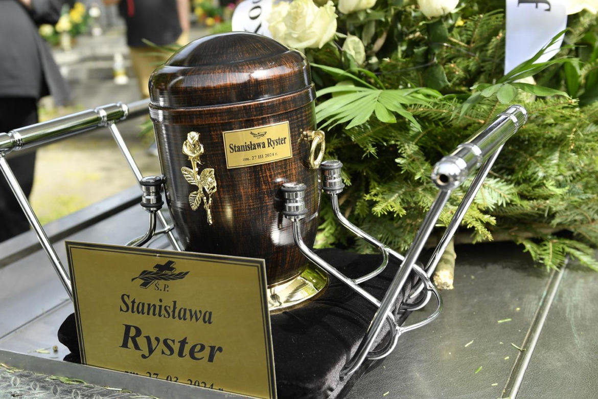 Wojciech PIjanowski na pogrzebie Stanisławy Ryster