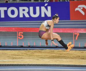 Halowe mistrzostwa Polski w Kujawsko-Pomorskiej Arenie Toruń. Zdjęcia kibiców i zawodników