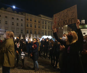 Strajk Kobiet w Krakowie. Protest na Rynku Głównym [27.10.2020]