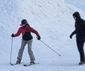 Tłumy narciarzy w bydgoskim Myślęcinku. Byliśmy na Stefanowym Stoku