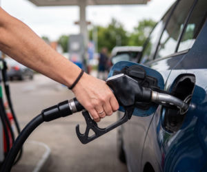 Hurtowe ceny paliw 26.09.2026. Ostre cięcia w cennikach rafinerii na przekór globalnym trendom