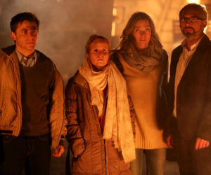 M jak miłość odc. 1151. Pożar w Grabinie. Ewa (Dominika Kluźniak), Marek (Kacper Kuszewski), Anna (Tamara Arciuch), Werner (Jacek Kopczyński)