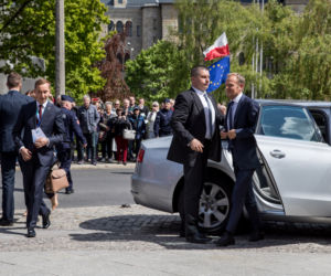 Tusk ruszył w Polskę