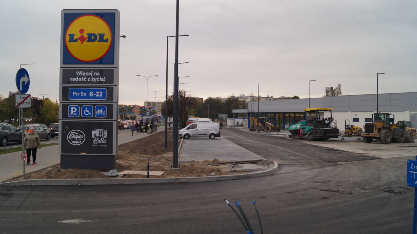 Budowa Lidla na bydgoskich Kapuściskach. Jak przebiegają prace? [ZDJĘCIA]