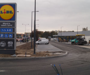 Budowa Lidla na bydgoskich Kapuściskach. Jak przebiegają prace? [ZDJĘCIA]