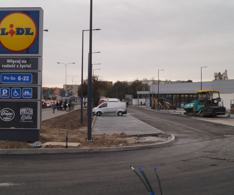 Budowa Lidla na bydgoskich Kapuściskach. Jak przebiegają prace? [ZDJĘCIA]