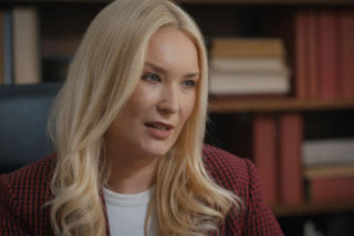 Barwy szczęścia, odcinek 3268. Karolina (Marta Dąbrowska)