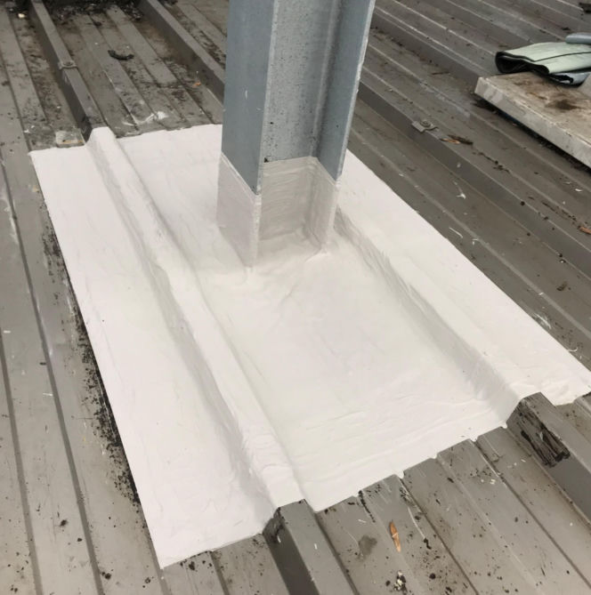 Modernizacja dachu centrum handlowego w Warszawie