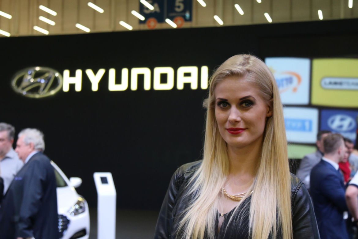Dziewczyny z Motor Show Poznań 2016