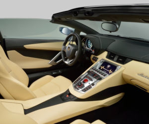 Lamborghini Aventador LP700-4 Roadster