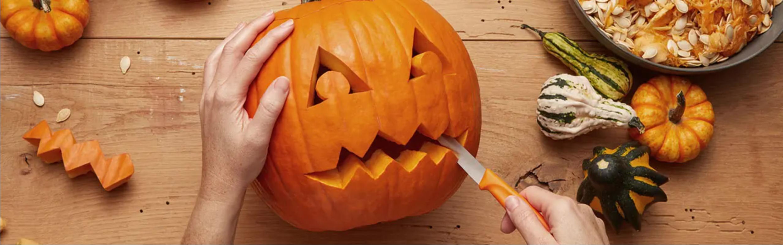 Jak wyciąć dynię na Halloween?