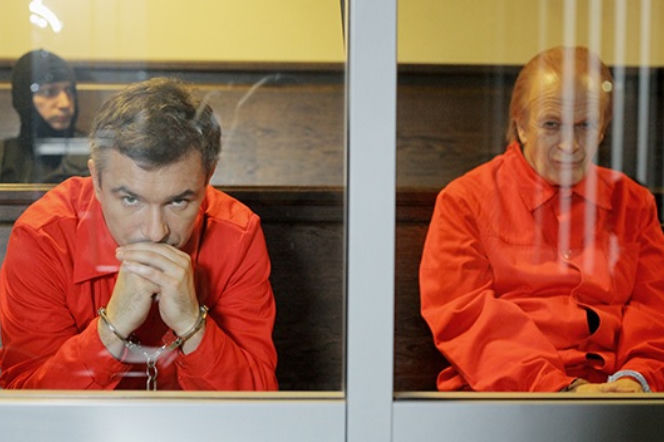 Krew z krwi 2 sezon odc. 2. Henryk Rosiak (Wiesław Komasa), Wiktor Rota (Andrzej Andrzejewski)