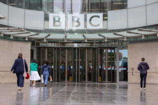 Szok w słynnym nadawcy. Tysiące pracowników na bruk 