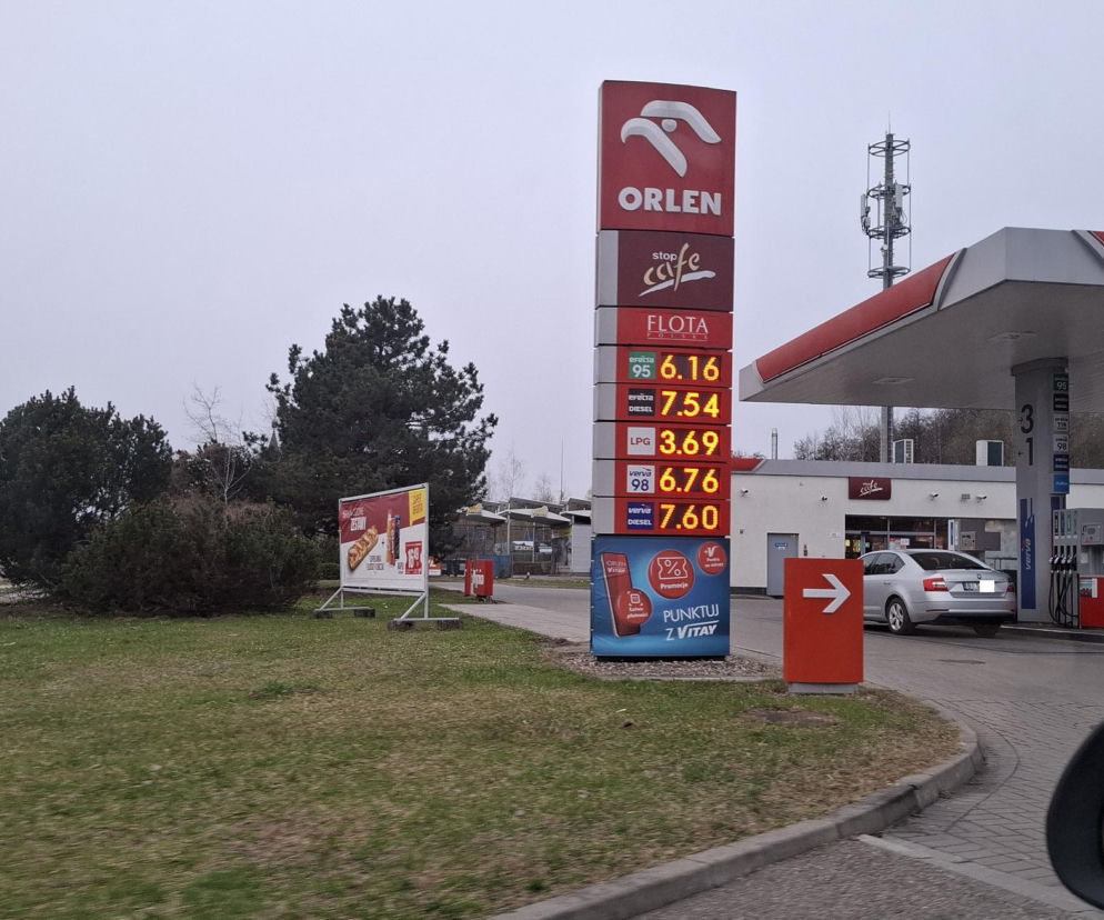 Taniej na stacjach paliw w Białymstoku. Na jak długo?
