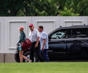Plotkują o romansie Trumpa z młodą blondynką! Asystentka na celowniku