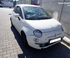 Przeciął rondo Fiatem 500
