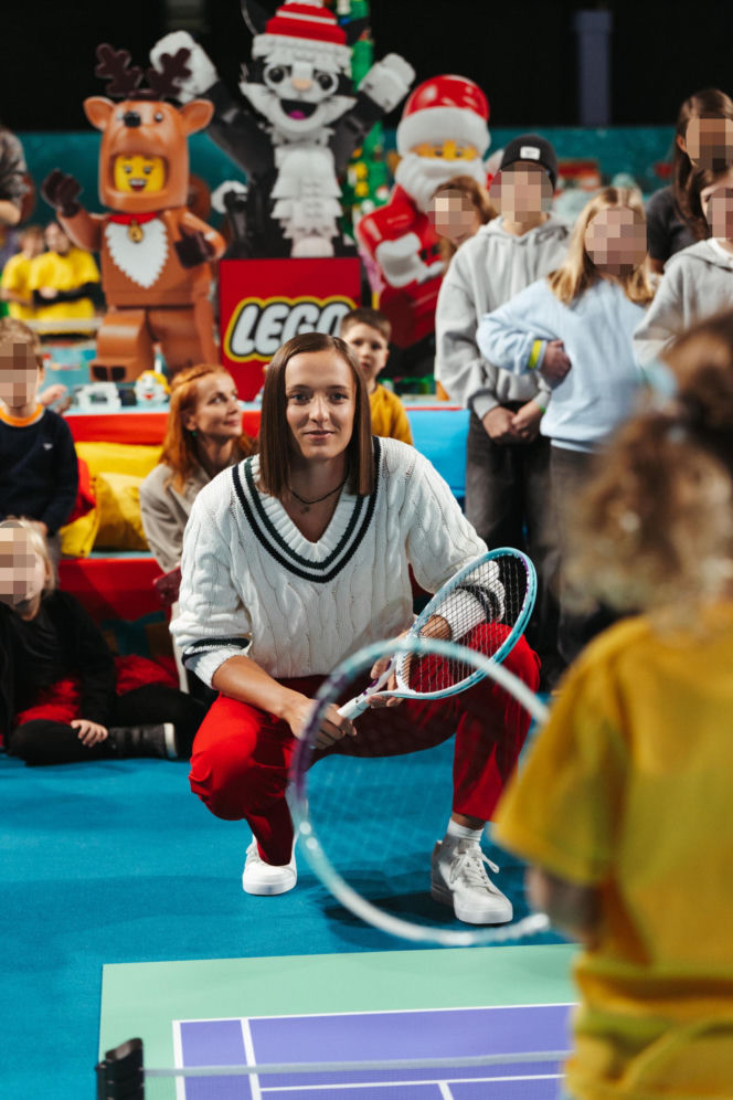 Iga Świątek bawiła się z dziećmi LEGO