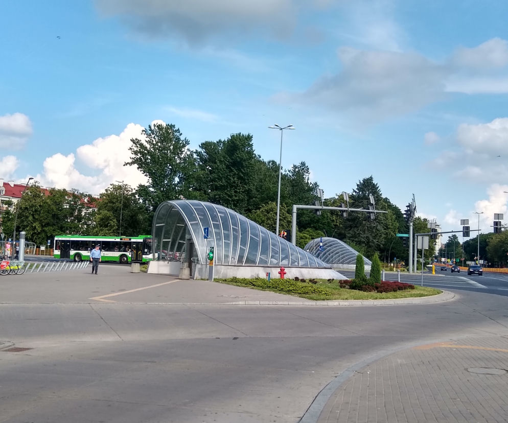 Przejście podziemne w centrum Białegostoku. 3-latek utknął w windzie