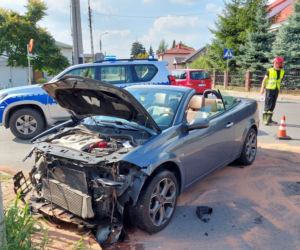 PILNE! Wypadek na skrzyżowaniu Miodowej i Smugowej. 61-latka w szpitalu 