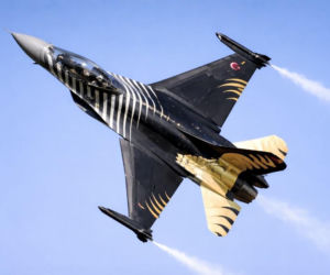 F-16 Solo Türk gwiazdą Antidotum Airshow Leszno 2026!