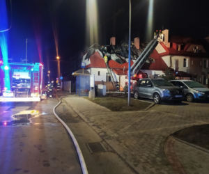 Pożar domu wielorodzinnego w Tarnowie! Jedenaście osób ewakuowanych