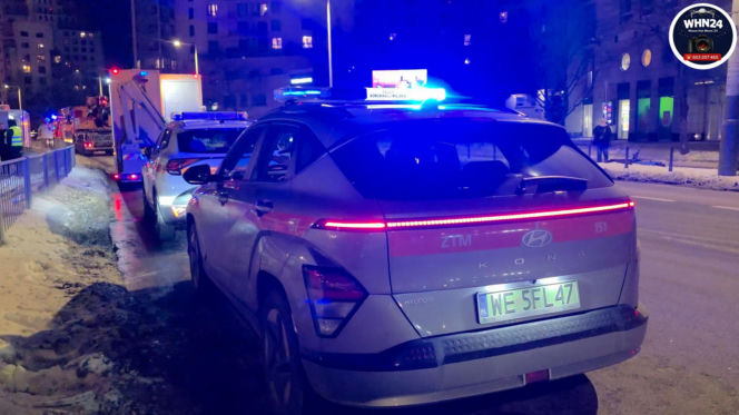 Wykolejenie tramwaju linii nr 28 na rondzie Zgrupowania AK "Radosław" w kierunku dworca Gdańskiego