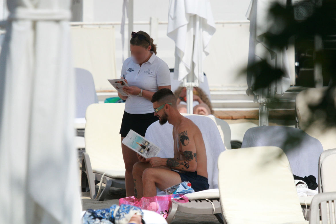  Bartosz Bereszyński i Mateusz Klich smażą się na plaży
