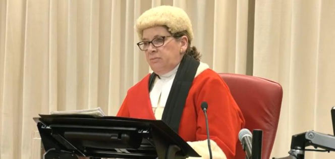 Matka trzymała synka, ojczym go torturował. Sebastian nie przeżył! 100 uderzeń w pół godziny