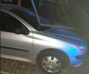 Opole: Po pijaku wjechał w ogrodzenie