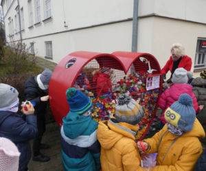 Grajewo. Mieszkańcy błyskawicznie wypełnili nakrętkami czerwone serce [ZDJĘCIA]