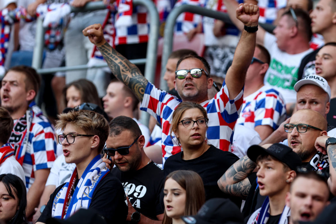 Zobaczcie zdjęcia kibiców z meczu Górnik - Fenerbahce i krótkie podsumowanie środowego spotkania na se.pl