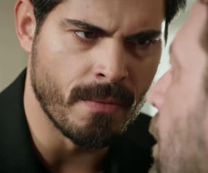 Panna młoda, odcinek 44: Beyza upomina się o swój posag, stawiając Cihana w trudnej sytuacji