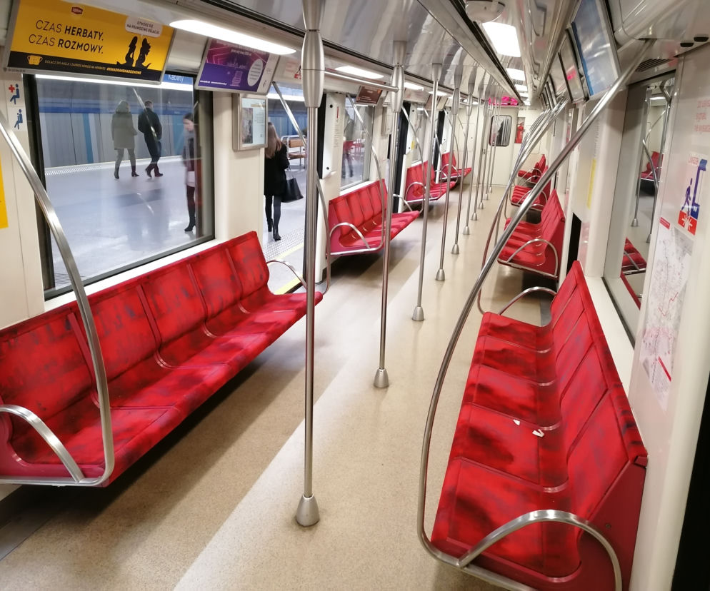 Sylwester 2020: Jak pojedzie metro w Sylwestra? Sprawdź rozkład jazdy metra na Sylwestra