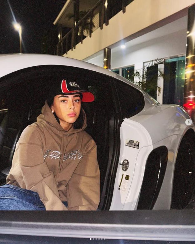 Nicki Nicole