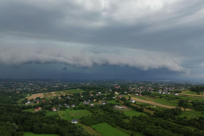 Burzowy koszmar w Polsce. Setki interwencji służb i kolejne ostrzeżenia! [19.07.2026]