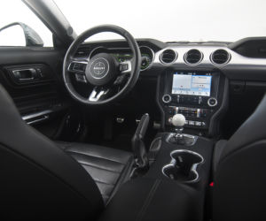 Ford Mustang Bullitt 5.0 V8 6MT