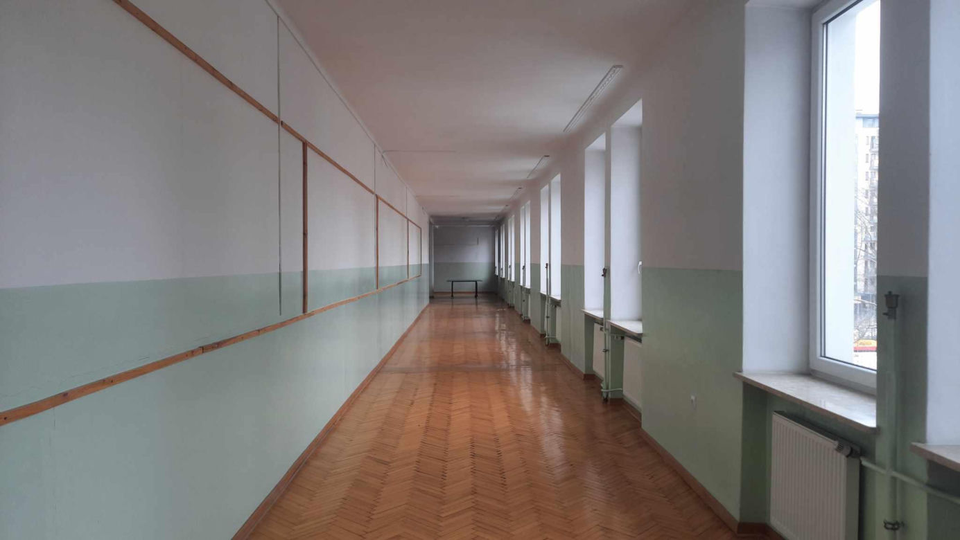 Tak wygląda przejęta od Rosji szkoła w Warszawie 