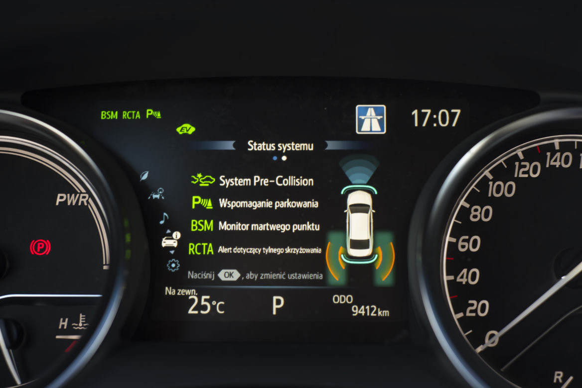 Toyota Camry 2.5 Hybrid Dynamic Force 218 KM e-CVT Executive