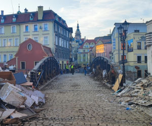 Pękła tama, fala zalała miasto. Dwa lata od koszmaru na Dolnym Śląsku. Dzieci płakały