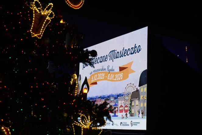 Świąteczne Miasteczko w Rzeszowie już otwarte!