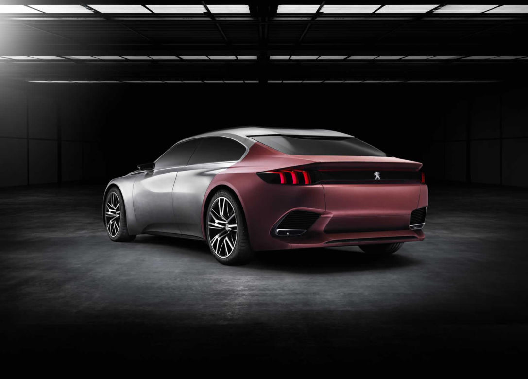 Peugeot Exalt: szałowe 4-drzwiowe coupe 