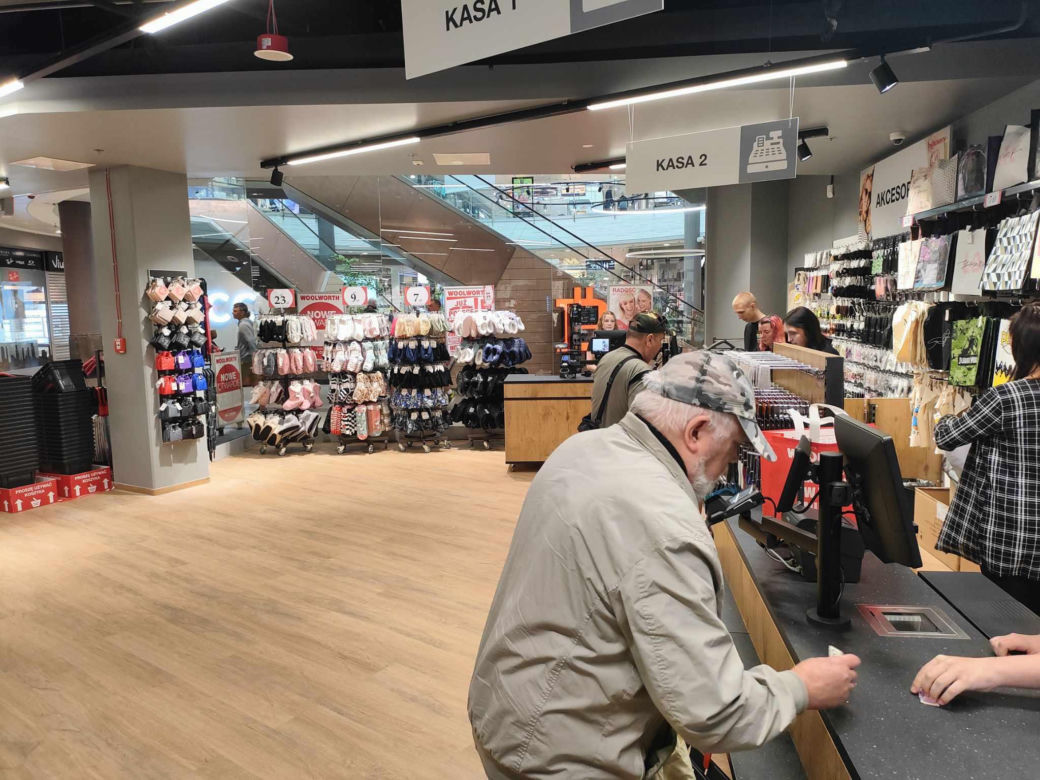 Wielkie otwarcie Woolworth w Galerii Łódzkiej! Już na początku pojawiło się wielu klientów