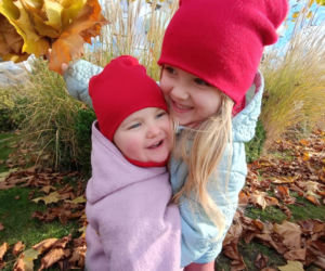 Waldemar Nawrocki i Adrian Domalewski pomagają Anielce