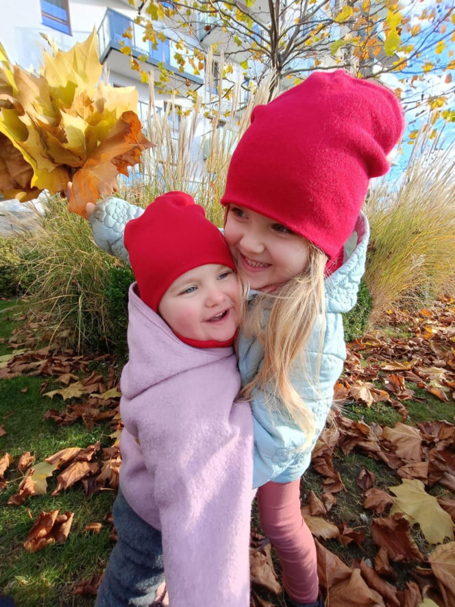 Waldemar Nawrocki i Adrian Domalewski pomagają Anielce