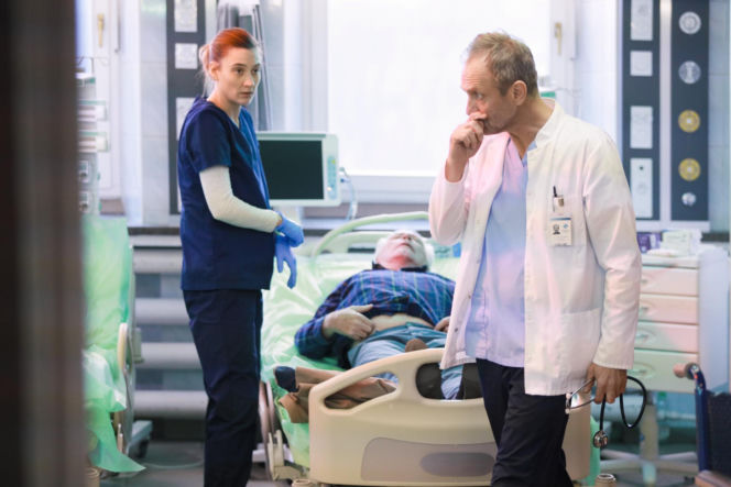 "Sortownia", odcinek 3: Olga odkrywa niepokojącą prawidłowość. Na jej dyżurach z Wolińskim rośnie liczba zgonów