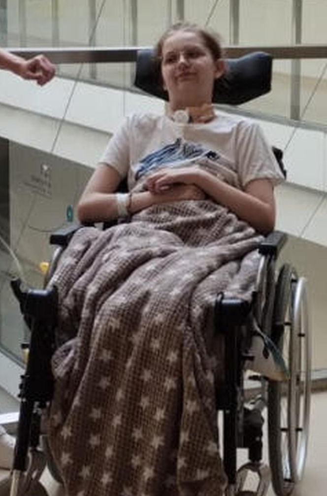 Koń zrujnował życie 16-letniej Klaudii. Mama: "Cudem udało się ją uratować"