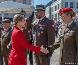 Obchody Dnia Flagi Rzeczypospolitej z udziałem Pary Prezydenckiej. Marta Nawrocka nadała szyku 2 maja